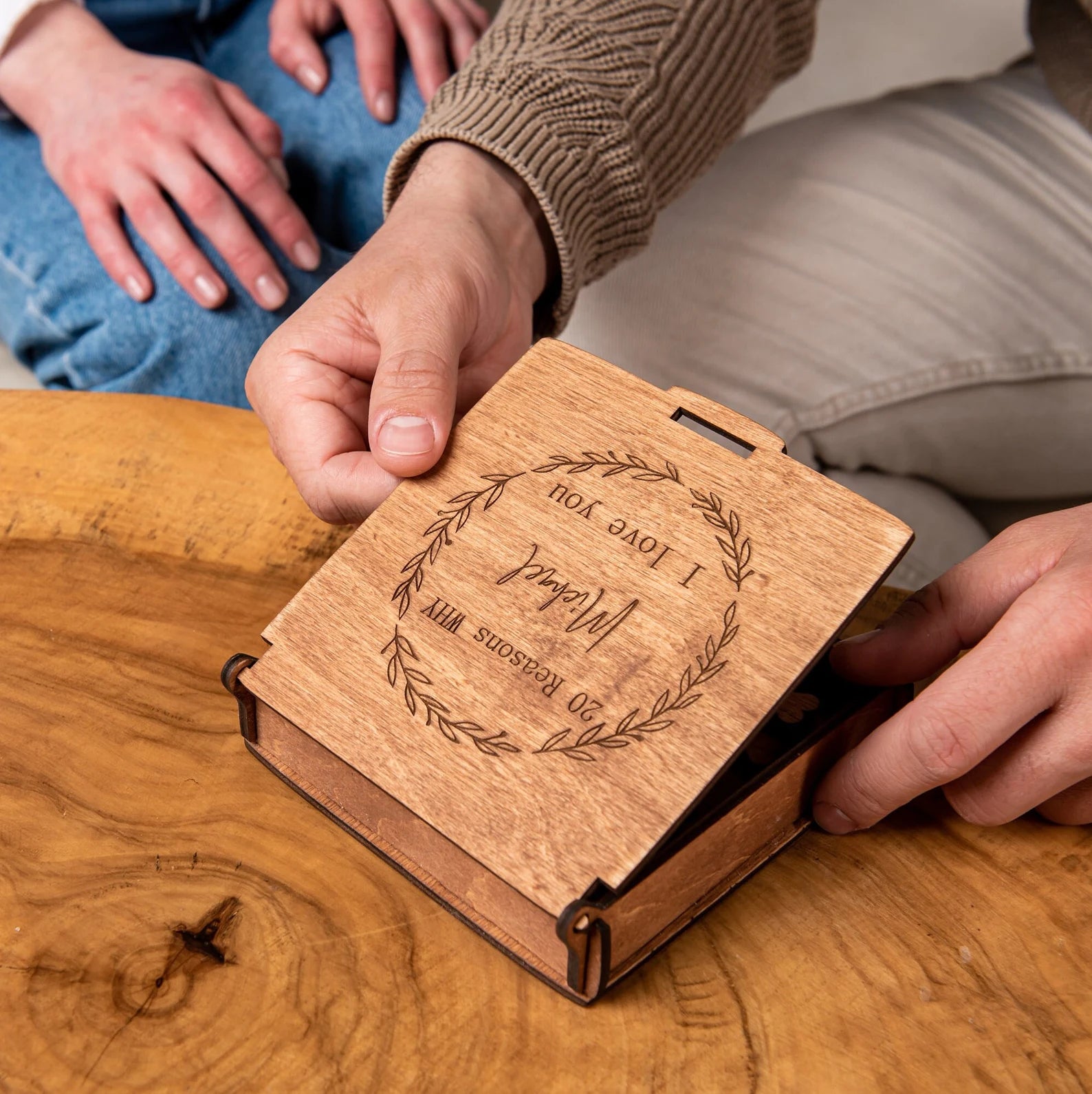 Romantic Wooden Puzzle – Rectangle (Golden Oak)